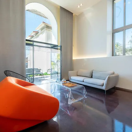 Апартаменты 1-Br 75M Duplex With Pool